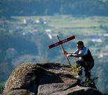 El colectivo ciudadano mantendr� sus protestas contra el proyecto de trazado de la A-57. 