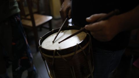 Cantos de taberna en Guitiriz en el primer d�a del Festival de Pardi�as 2026