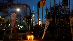 Instalaci�n improvisada en recuerdo de las v�ctimas del ataque terrorista en Nueva York