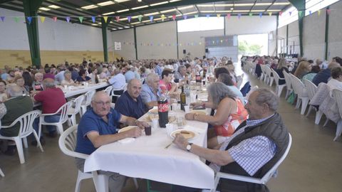 Comida de la tercera edad de Guntn 