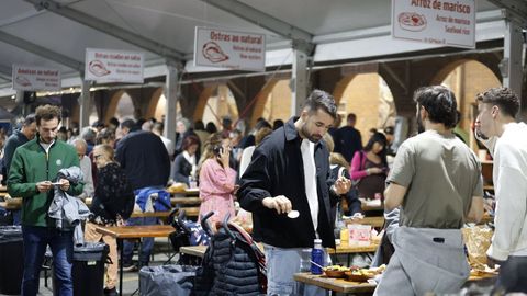 La legi�n de comensales de la Festa do Marisco do Grove dispondr� este a�o de media jornada m�s para poder degustar su carta.