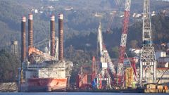 Un buque instalador de parques e�licos marinos repara en Navantia Fene