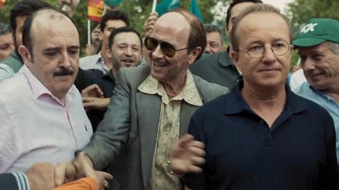 Los actores Carlos Areces y Santiago Segura, en una escena del filme �Torrente, presidente�.