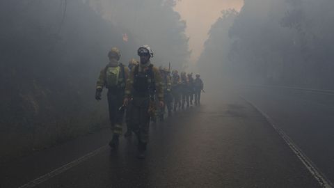 El incendio en Trabada se inicien la tarde de este jueves