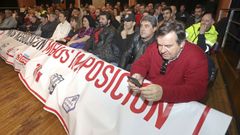 Protesta de los sindicatos del Concello de Pontevedra en el pleno celebrado la semana pasada 