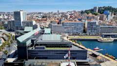 La agresi�n tuvo lugar en las inmediaciones del centro comercial A Laxe, en la imagen, en el 2024