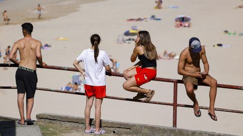 Gran afluencia a la playa de San Xurxo