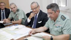 La Guardia Civil busca el rastro de Diana en parajes apartados de la costa barbanzana