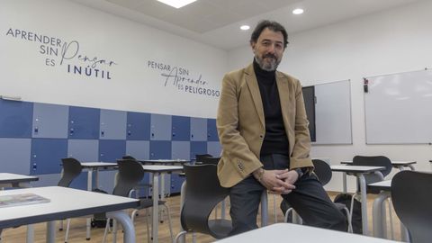 Constantino Fuentes, director del colegio Seminario Menor