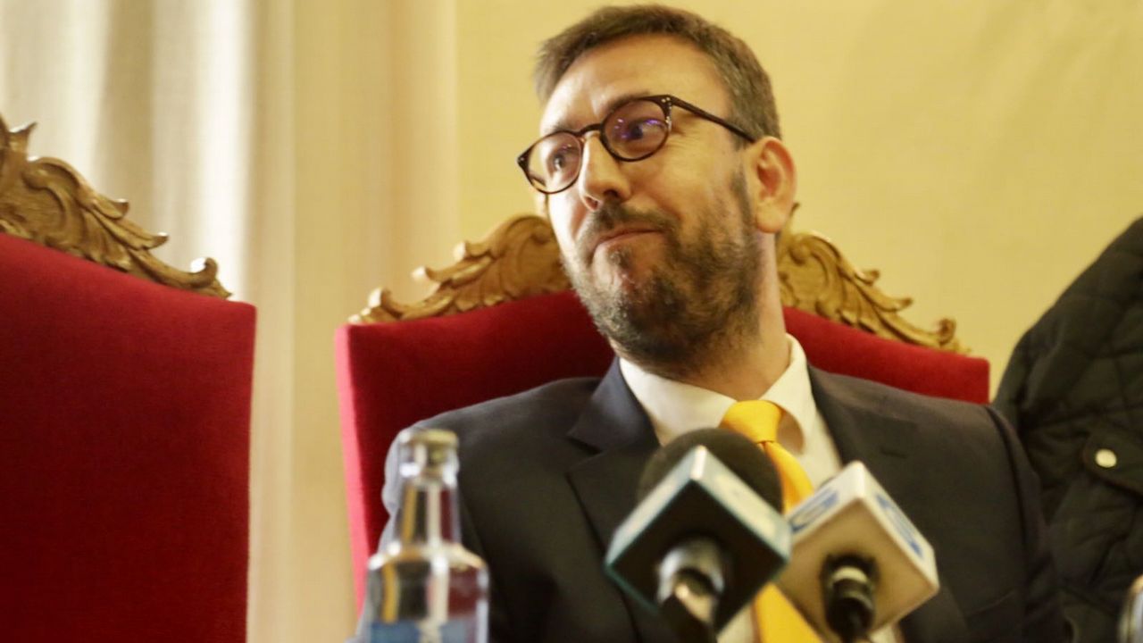 El nuevo alcalde de Tui denuncia a un usuario por amenazas en Facebook