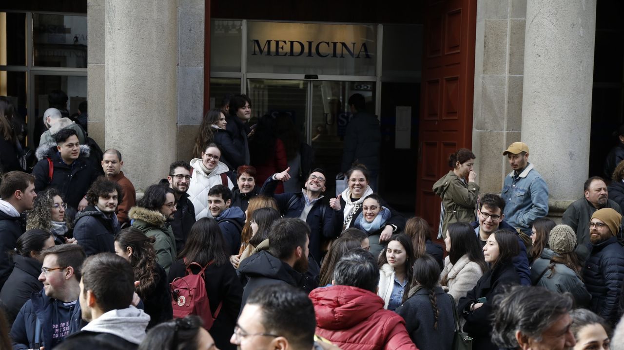 BNG y PSdeG llaman a cumplir el acuerdo del 2015 para una única Facultad de Medicina, sin apoyar explícitamente al rector coruñés