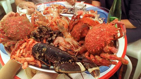 Venta de mariscos y pescados en A Corua.