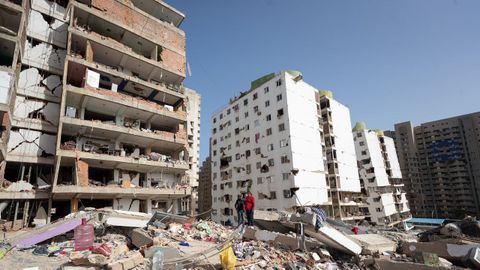 Edificios derruidos tras el doblete s�smico en Venezuela.