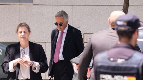 El juez Jos� Luis Calama abandona la Audiencia Nacional tras tomar declaraci�n como investigado al expresidente del Gobierno Jos� Luis Rodr�guez Zapatero.