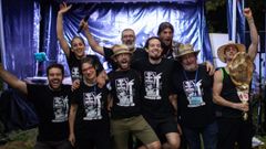 Vecinos de la parroquia de Couzadoiro, en Ortigueira, al finalizar las Olimpiadas Rurais, en septiembre