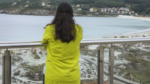 Luna prefiere ocultar su rostro para evitar que alguien pueda interferir en su objetivo