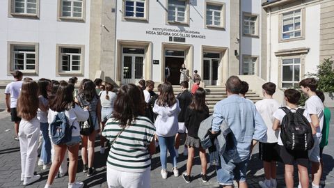 Alumnos del instituto Nosa Señora dos Ollos Grandes, en una foto de archivo