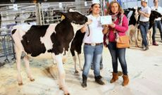 Mara Manteiga recibiendo el premio como mejor preparadora