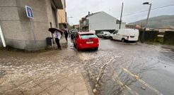 El Avia se desborda en Ribadavia