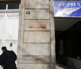 El indicativo que muestra el camino al refugio antia�reo, en la calle Andr�s Mellado. 