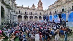 Imagen de un concierto celebrado el pasado verano en el claustro del monasterio de Celanova, donde tocará Robert Plant en septiembre