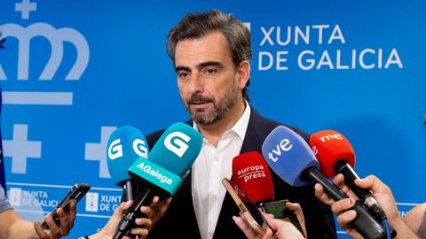 El conselleiro de Presidencia, Diego Calvo