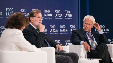 Rajoy y Gonz�lez en el Foro de La Toja