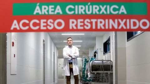 Bruno Gago, jefe de servicio de cirug�a pl�stica del hospital Alvaro Cunqueiro de Vigo