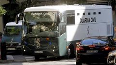 Llegada de Laureano Oubi�a y varios detenidos a la Audiencia Nacional