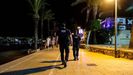 La polica controla los locales de ocio nocturno en Ibiza