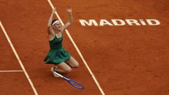 Marta Kostyuk celebrando su victoria en el Mutua Madrid Open
