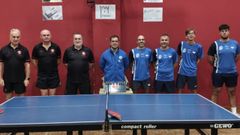 Lance del encuentro entre el Vimianzo y Lal�n de tenis de mesa