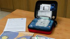 Imagen de archivo de un desfibrilador.
