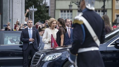 Llegada a la entrega de los Premios Princesa de Asturias 2025