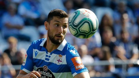 Borja Valle, en un partido con el Deportivo