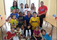 Algunos de los monitores y participantes de la edici�n del campamento urbano de Cruz Roja de 2014