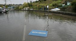El barrio de la Ribera volvi� a ser un mar que paraliz� durante unas horas la vida en la zona del Malec�n. 