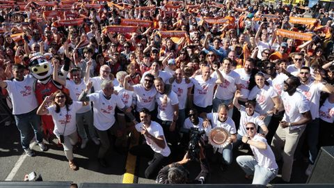 Imagen de la celebraci�n del ascenso en la explanada de Riazor.