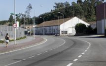 Los terrenos alternativos suman 12.000 metros cuadrados en la carretera litoral de Vilaxo�n. 