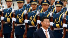 El presidente chino, Xi Jinping, pasa revista a la guardia de honor