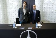 Antonio Bellot, director de m�rketing de Louzao, y Daniel P�rez, del equipo t�cnico de Viajes ECI. 