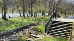 El lunes comenzaron los trabajos de recuperaci�n de la senda junto al r�o Sil