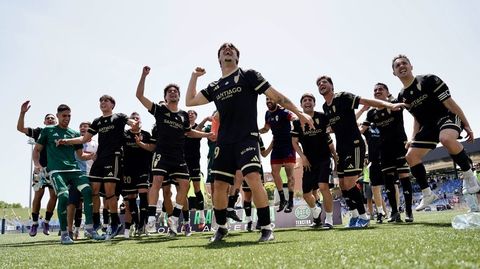 El Compos alcanz&oacute; en Badalona el ansiado ascenso a la Segunda Federaci&oacute;n.
