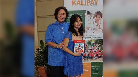Anna Balcells y Loli Beloso, este noviembre en Barcelona, durante la presentacin del libro sobre la impulsora de la Fundacin Kalipay de Filipinas
