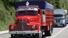 Peregrinaci�n de camiones antig�os por Lugo