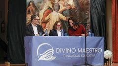 Ver�nica cont� su experiencia vital acompa�ada del delegado territorial de Pol�tica Social, Santiago �lvarez y la responsable del �rea de Empleo de Down Ourense, Silvia �lvarez