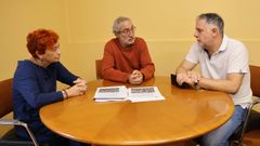 Maite Ferreiro, Alexandre Penas y Manuel Cerdeira, comisario del ferial