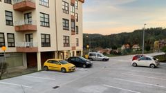 En la urbanizaci�n Olmo, en foto de archivo, se crear�n treinta nuevas plazas de estacionamiento. 