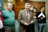 Sordo, que preside la secci�n de restauraci�n, hizo entrega de las firmas el 30 de junio. 