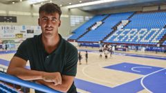 Nacho Garc�a, fotografiado el pasado verano en el pabell�n ferrolano de A Malata, antes de emprender su aventura en Kuwait.